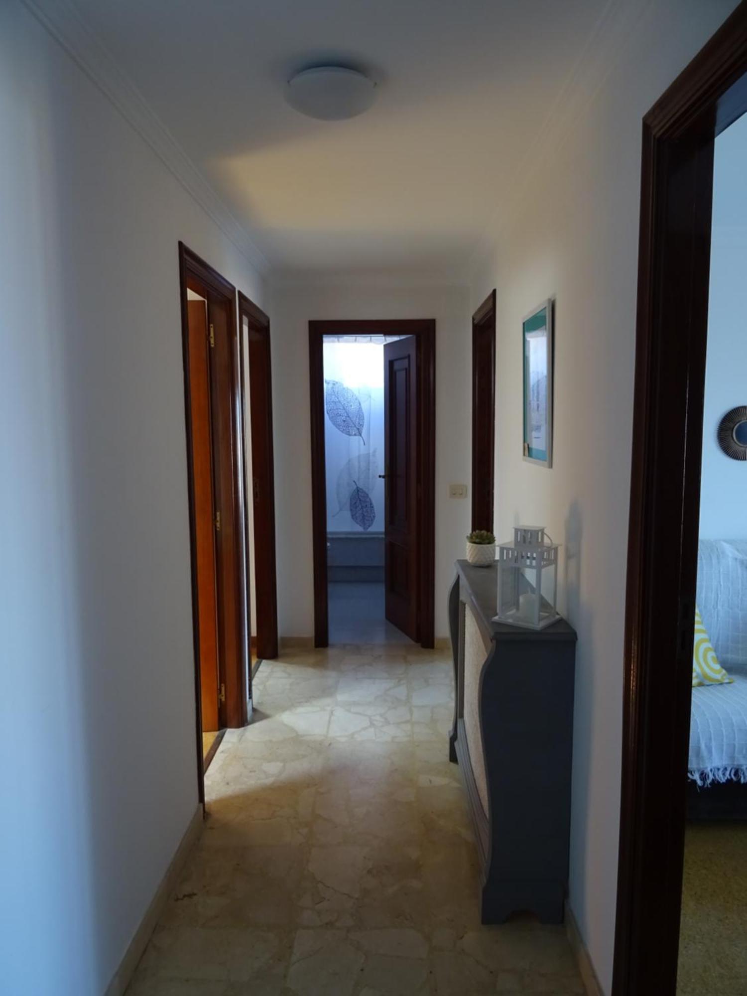 En Apartment *